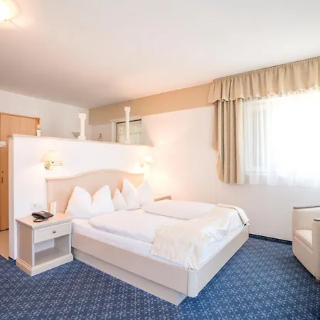 Groff Hotel 3*