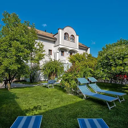 Groff Hotel 3*
