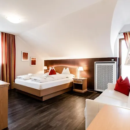 Groff Hotel