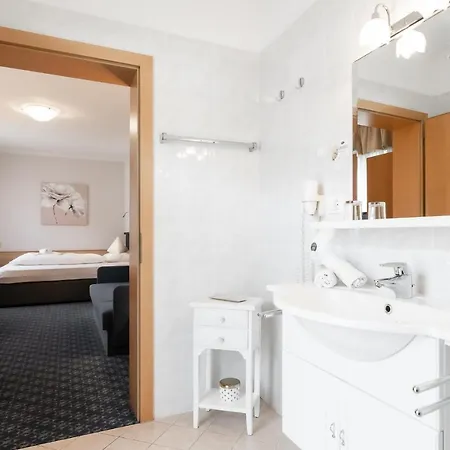 Hotel Groff 3*